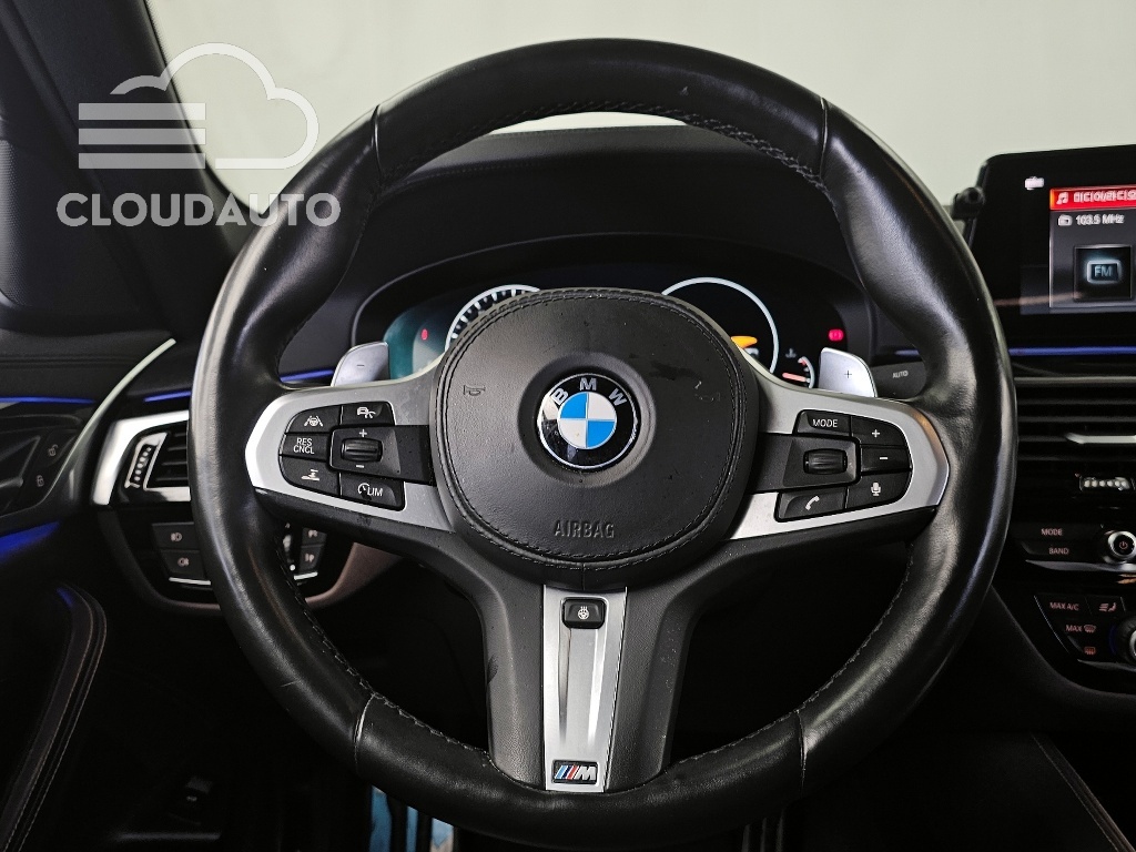 2019 BMW 5 Series 530i xDrive M Sports Plus - Image 13