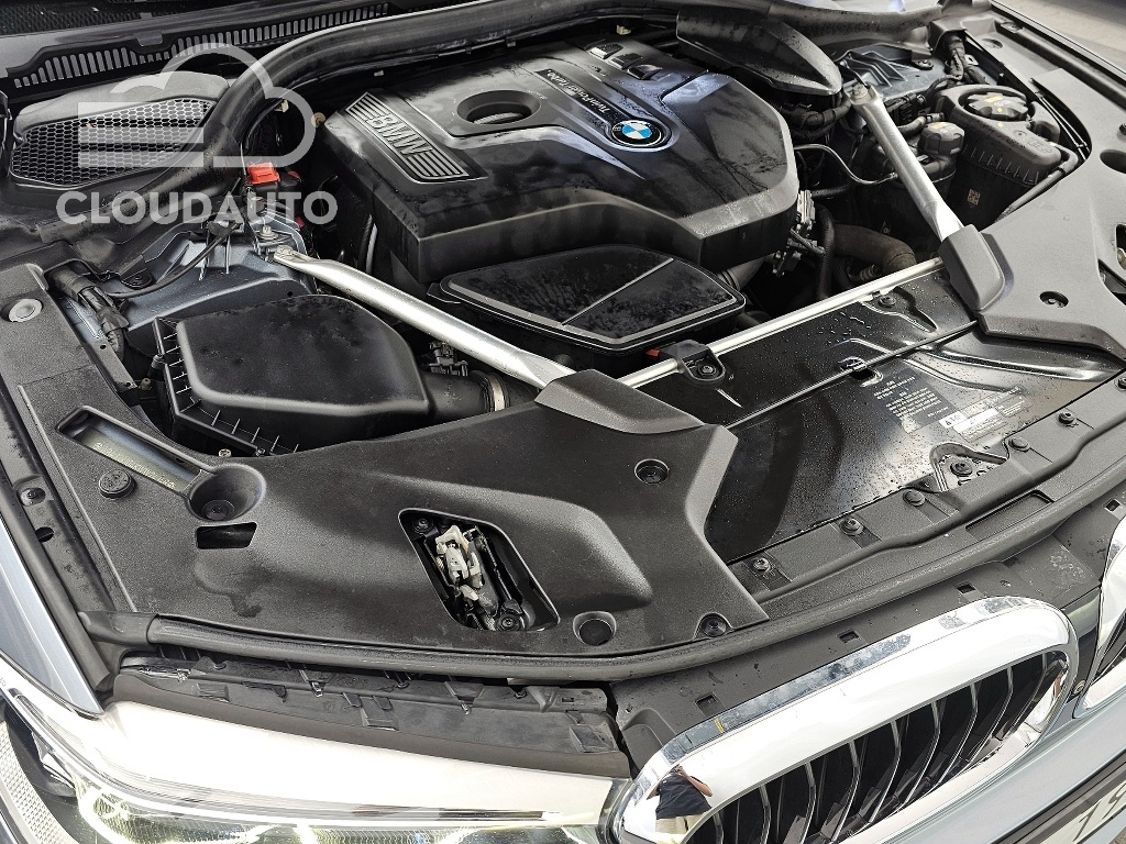 2019 BMW 5 Series 530i xDrive M Sports Plus - Image 6