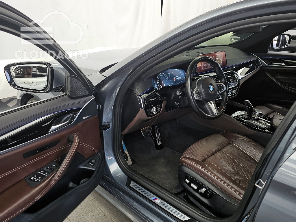 2019 BMW 5 Series 530i xDrive M Sports Plus - Image 10
