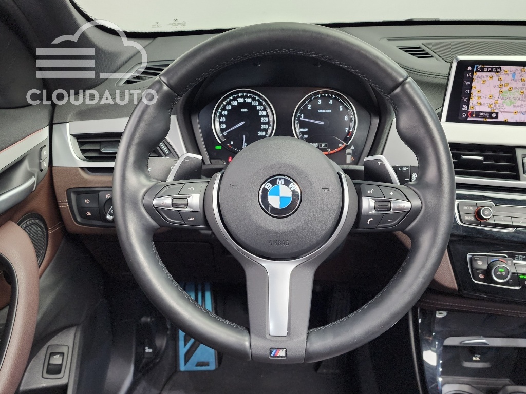 2022 BMW X1 xDrive 20i M Sports - Image 13