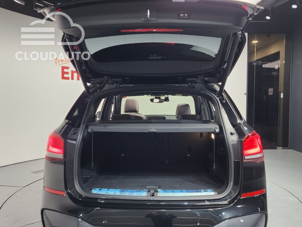 2022 BMW X1 xDrive 20i M Sports - Image 20