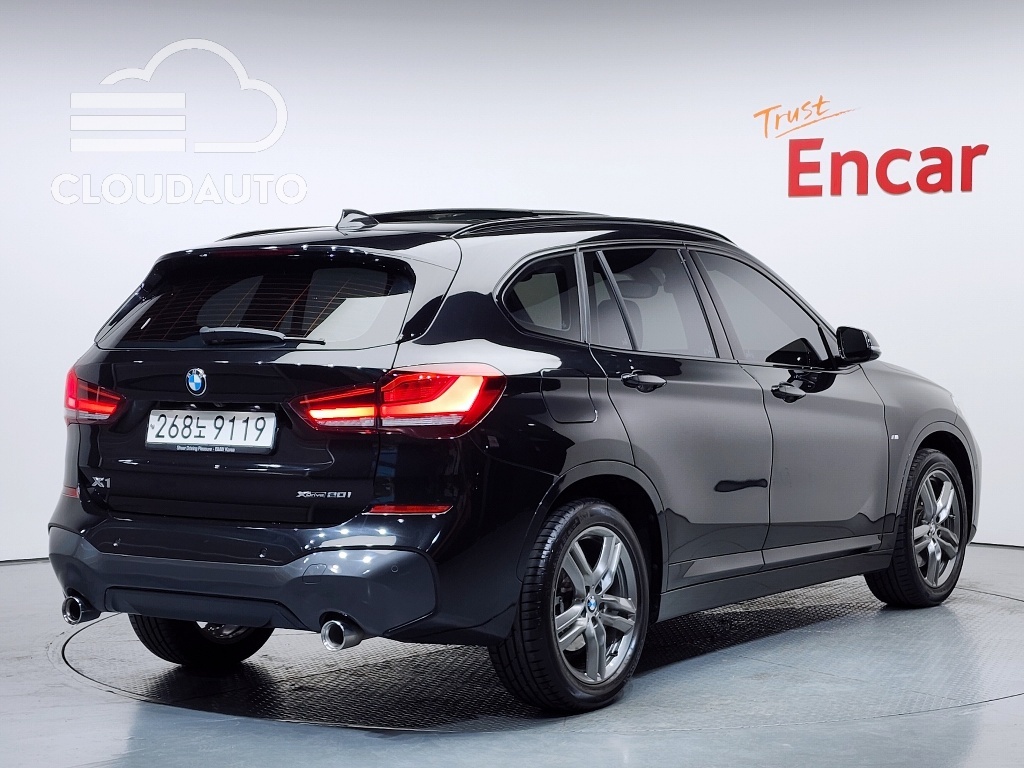 2022 BMW X1 xDrive 20i M Sports - Image 2