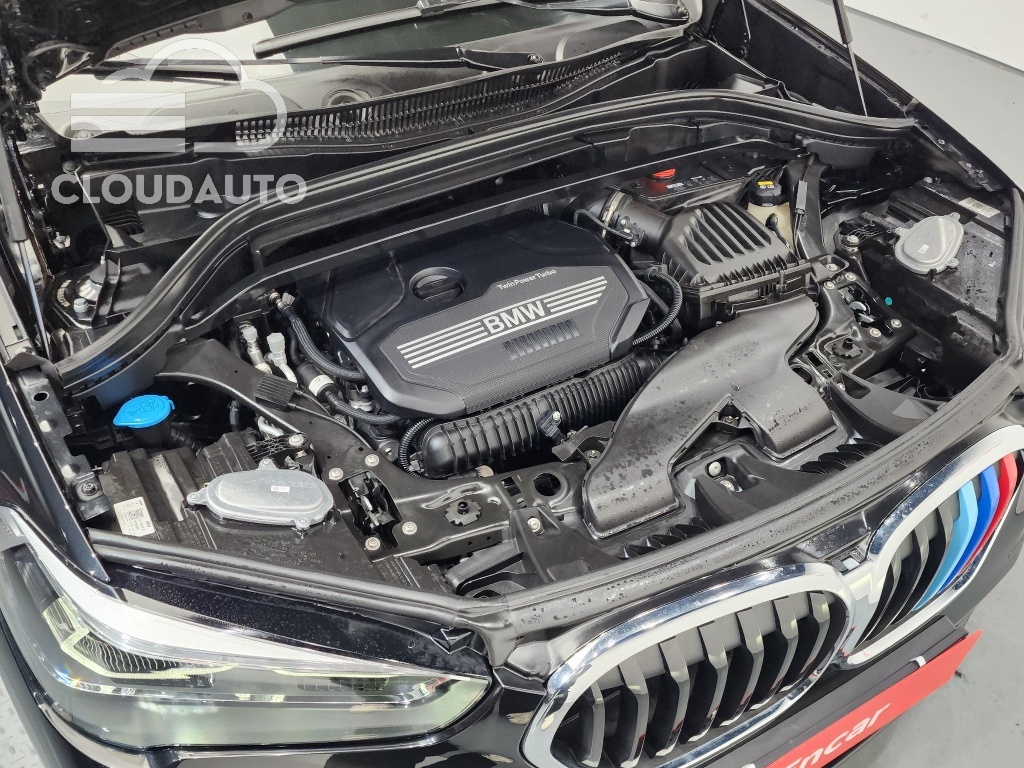 2022 BMW X1 xDrive 20i M Sports - Image 6
