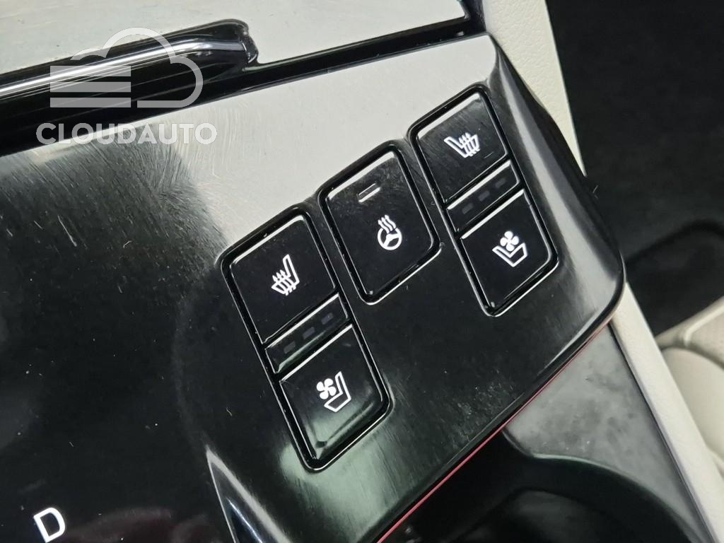 2023 Kia Sportage Signature 2WD - Image 13
