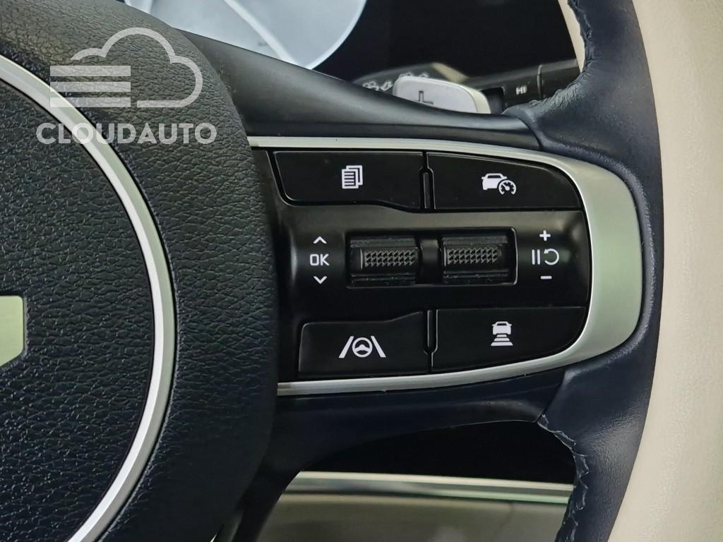 2023 Kia Sportage Signature 2WD - Image 6