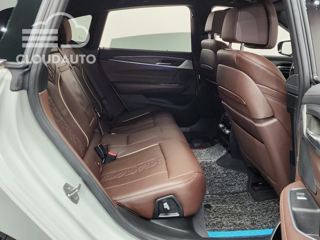 2022 BMW 6 Series GT 620d M Sports - Image 12