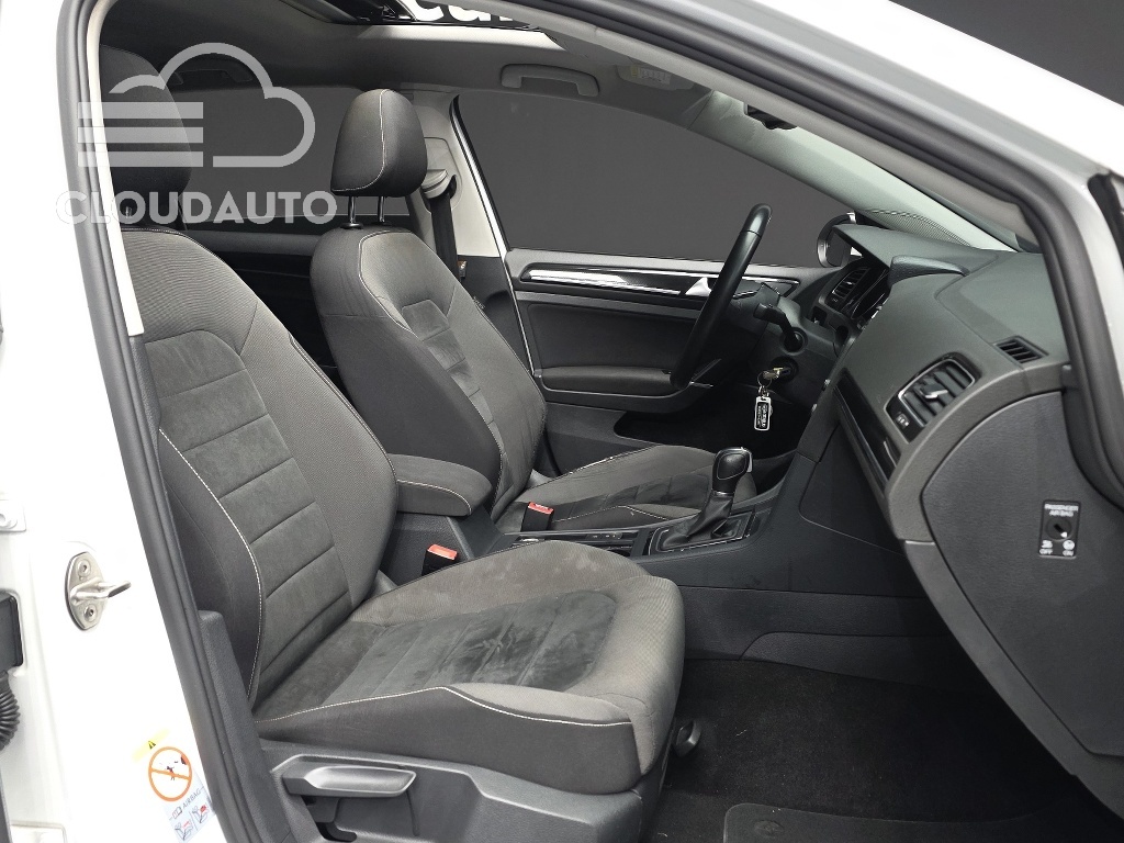 2016 Volkswagen Golf 2.0 TDI - Image 11