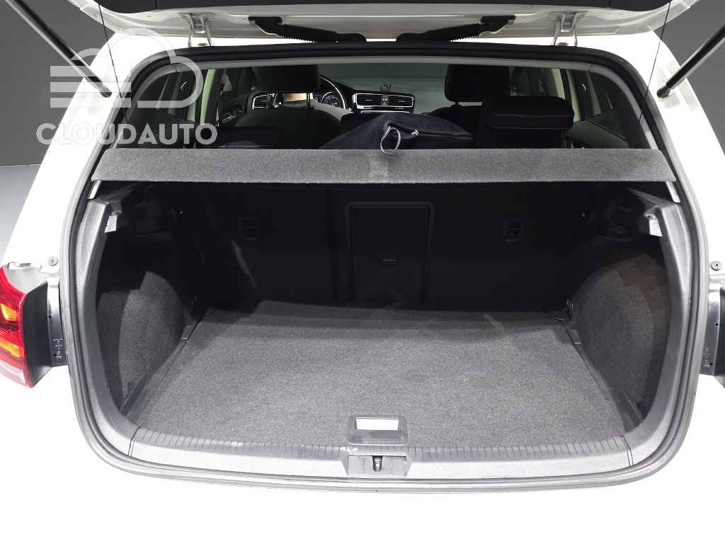 2016 Volkswagen Golf 2.0 TDI - Image 20