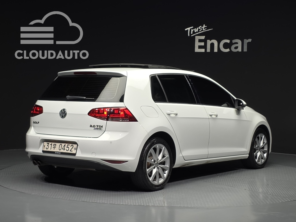 2016 Volkswagen Golf 2.0 TDI - Image 2