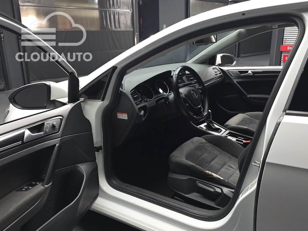 2016 Volkswagen Golf 2.0 TDI - Image 10