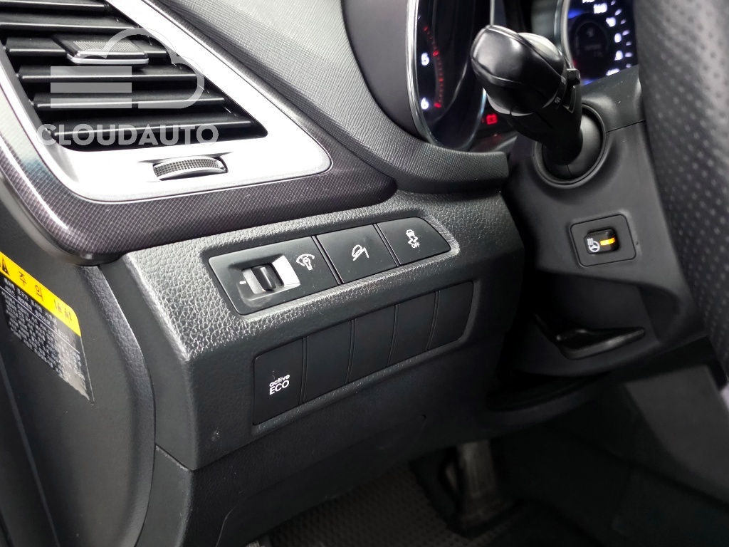 2015 Hyundai Santa Fe Diesel 2.0 2WD Exclusive - Image 16