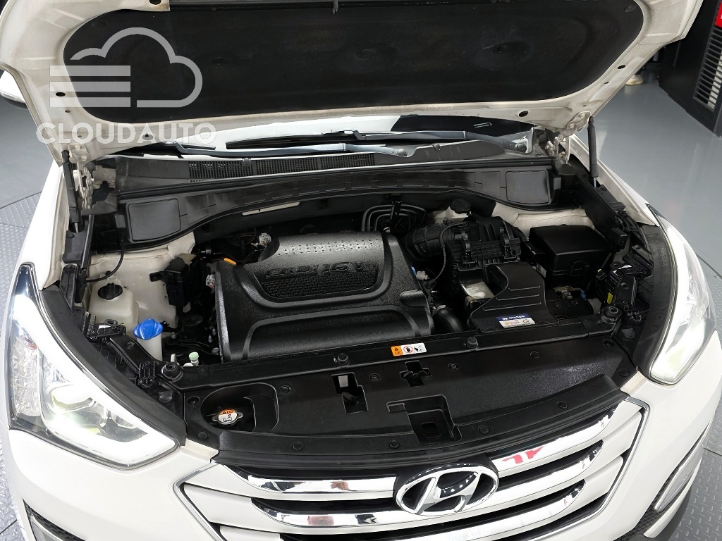 2015 Hyundai Santa Fe Diesel 2.0 2WD Exclusive - Image 6