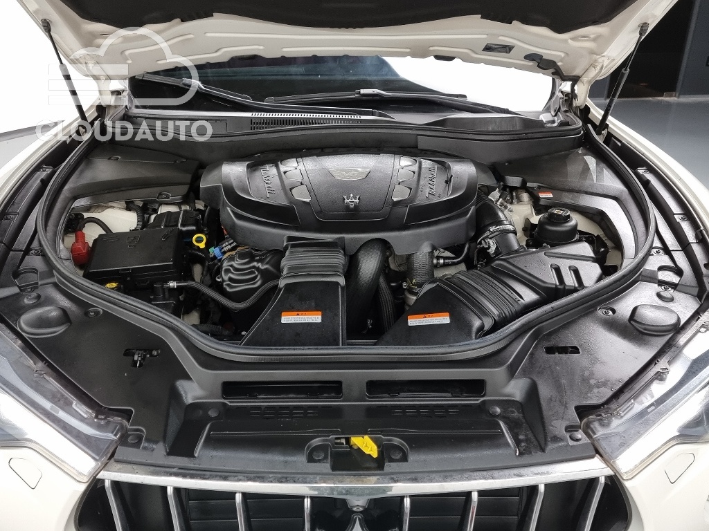 2017 Maserati Levante 3.0 Diesel AWD Sports - Image 6