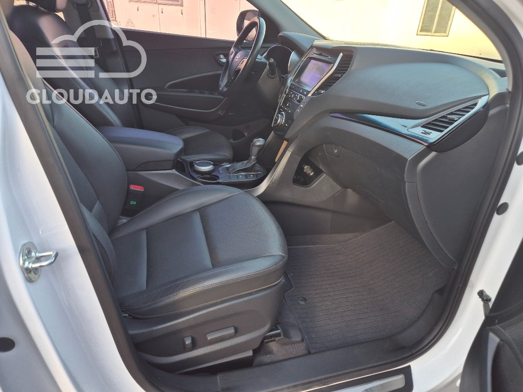 2015 Hyundai Santa Fe Diesel 2.0 2WD Exclusive - Image 11