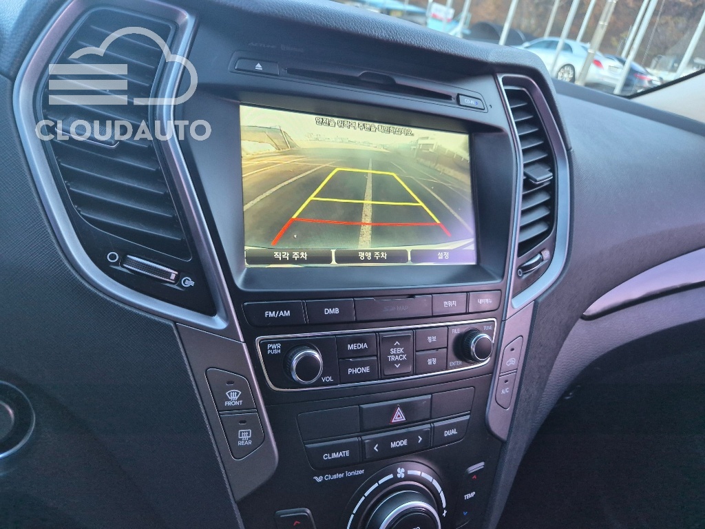 2015 Hyundai Santa Fe Diesel 2.0 2WD Exclusive - Image 18