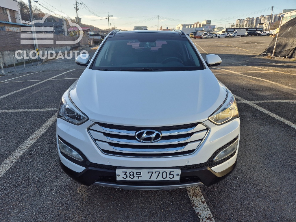 2015 Hyundai Santa Fe Diesel 2.0 2WD Exclusive - Image 3