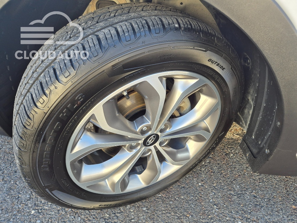 2015 Hyundai Santa Fe Diesel 2.0 2WD Exclusive - Image 5
