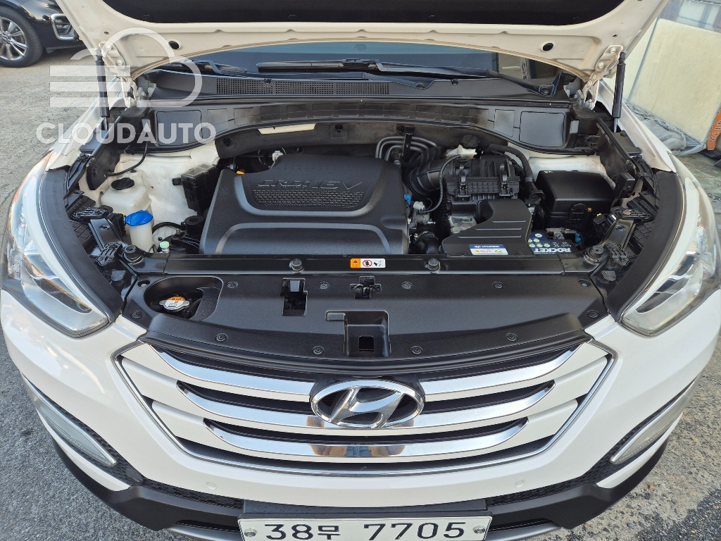 2015 Hyundai Santa Fe Diesel 2.0 2WD Exclusive - Image 6