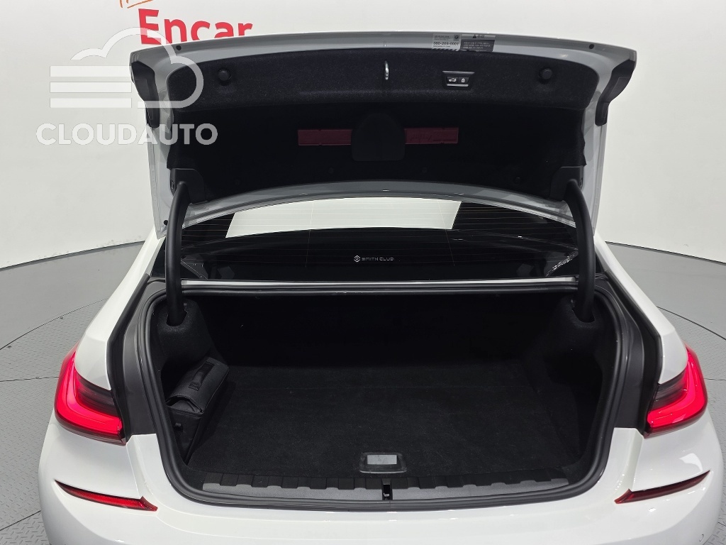 2021 BMW 3 Series 330e M Sports - Image 20