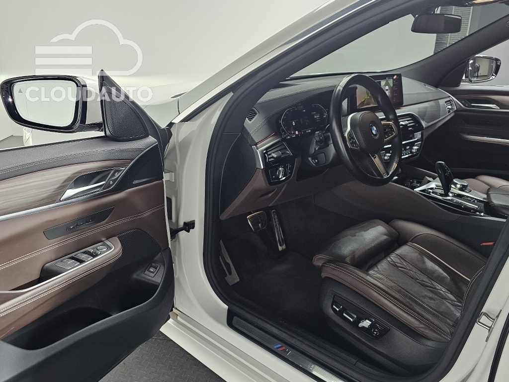 2021 BMW 6 Series GT 620d xDrive M Sport - Image 11