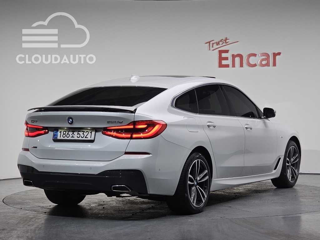 2021 BMW 6 Series GT 620d xDrive M Sport - Image 2