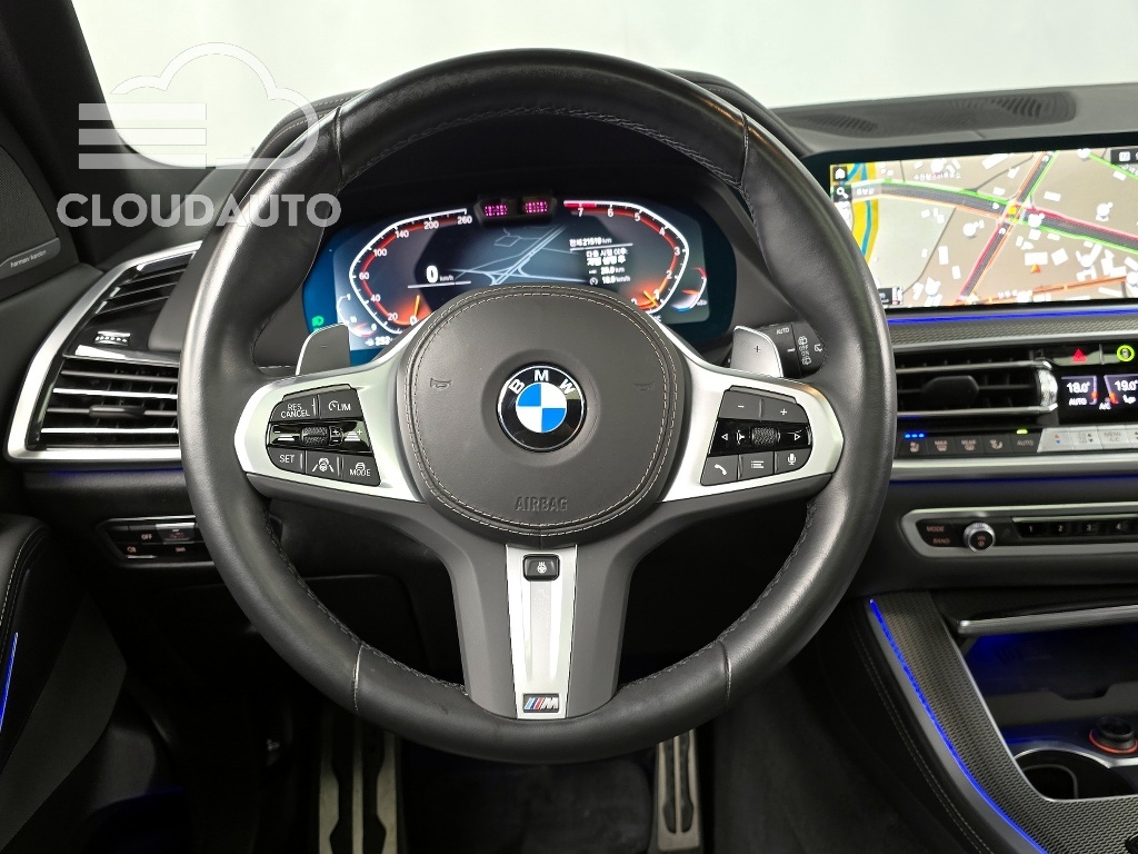 2023 BMW X5 xDrive 40i M Sports - Image 13