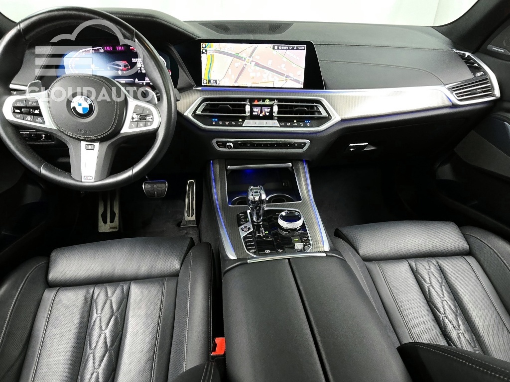 2023 BMW X5 xDrive 40i M Sports - Image 7