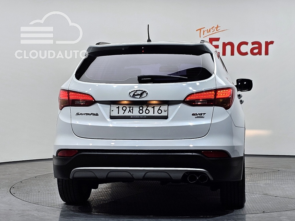 2014 Hyundai Santa Fe Diesel 2.2 4WD Premium - Image 4