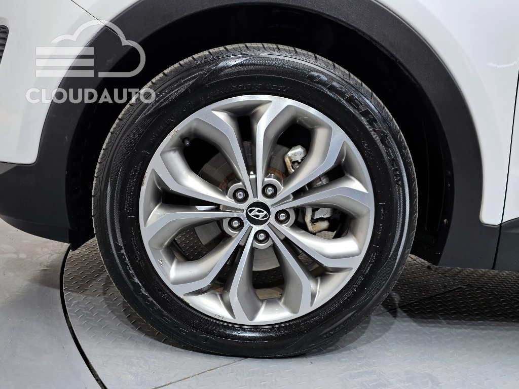 2014 Hyundai Santa Fe Diesel 2.2 4WD Premium - Image 5