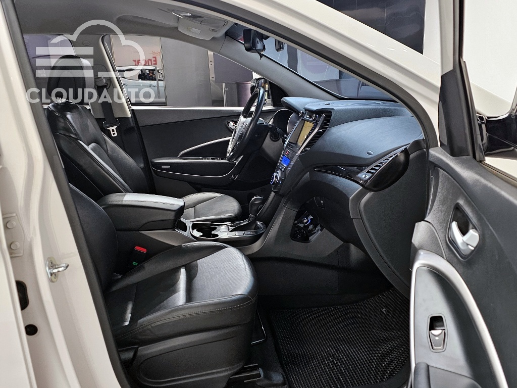 2014 Hyundai Santa Fe Diesel 2.2 4WD Premium - Image 10