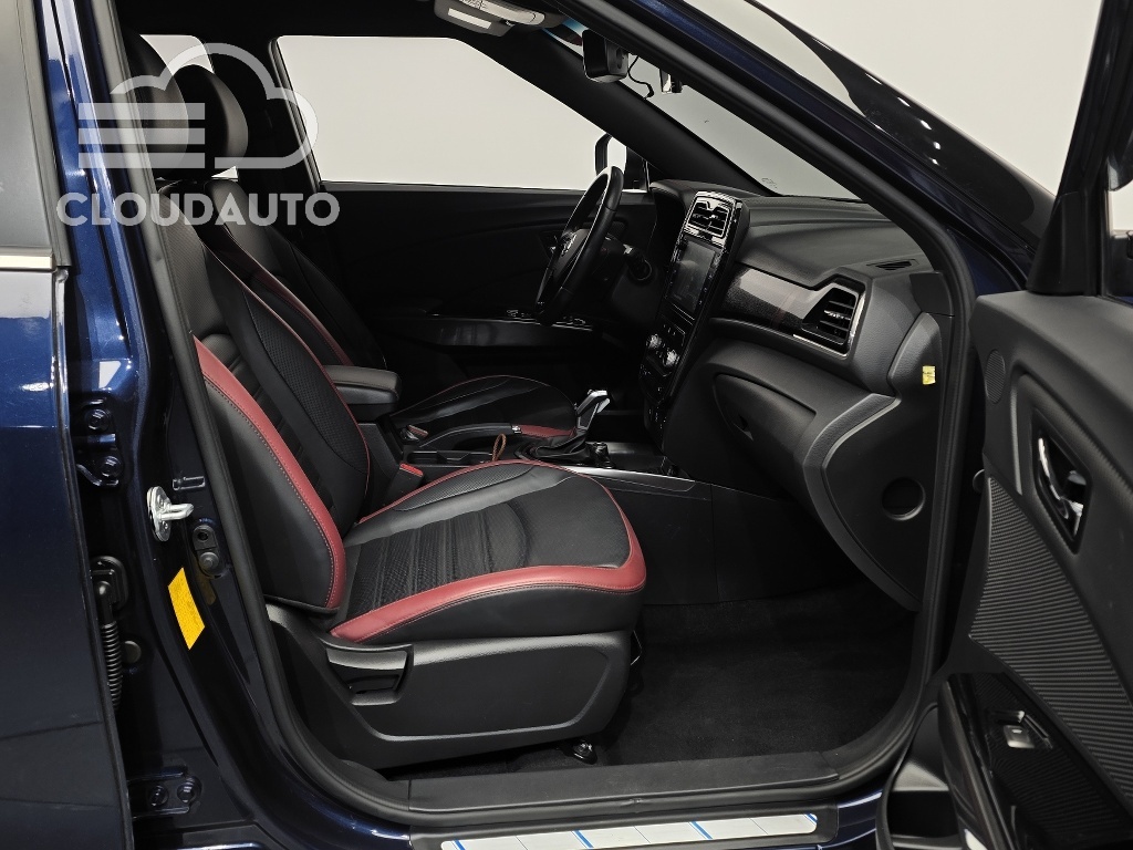 2020 SsangYong Tivoli Gasoline 1.5 2WD - Image 11