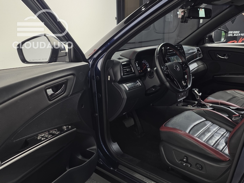 2020 SsangYong Tivoli Gasoline 1.5 2WD - Image 10