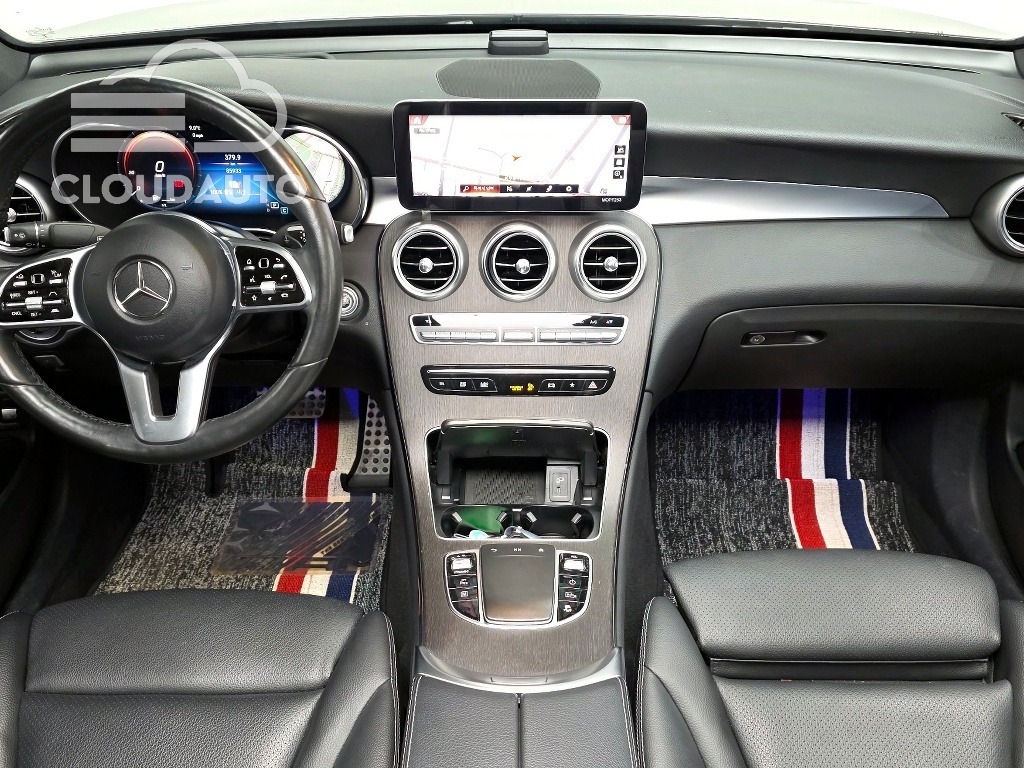 2021 Mercedes-Benz GLC GLC300e 4MATIC Coupe - Image 7