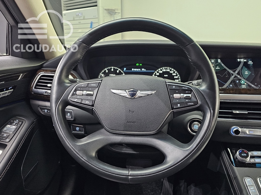 2019 Genesis G90 3.3 T AWD - Image 13