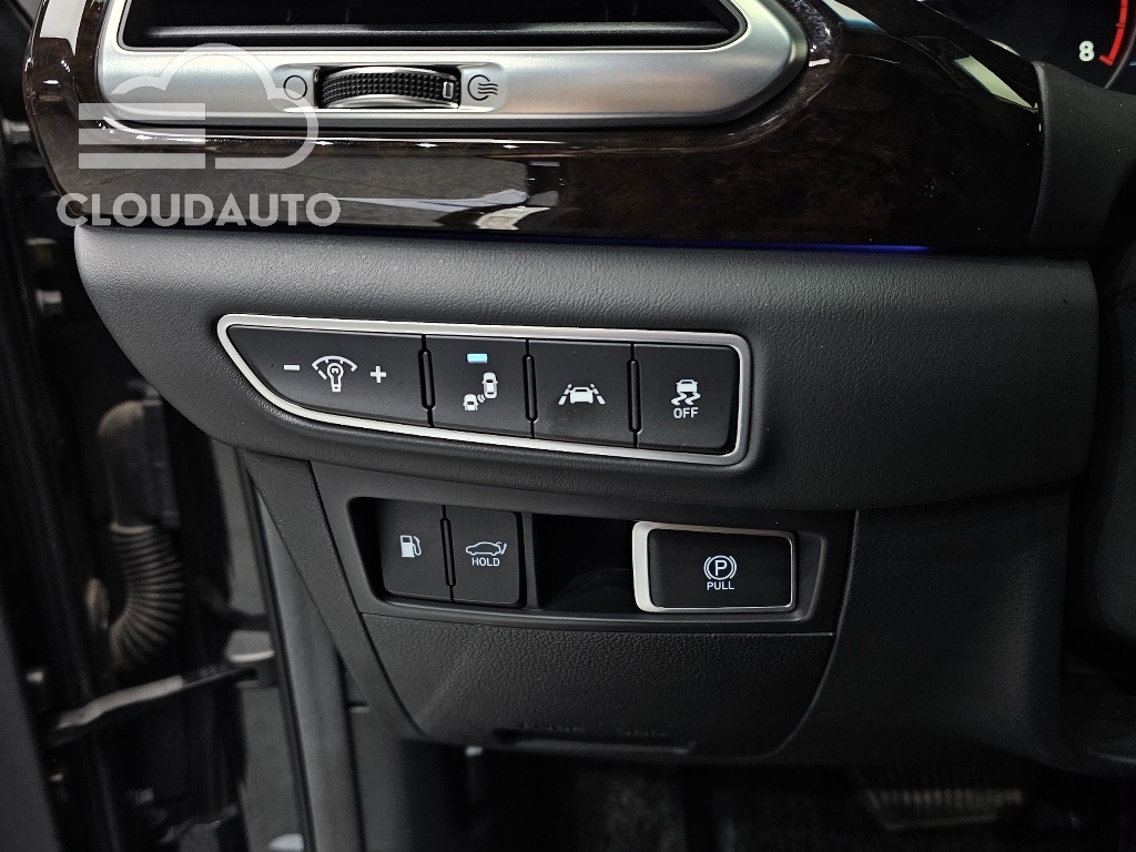 2019 Genesis G90 3.3 T AWD - Image 17