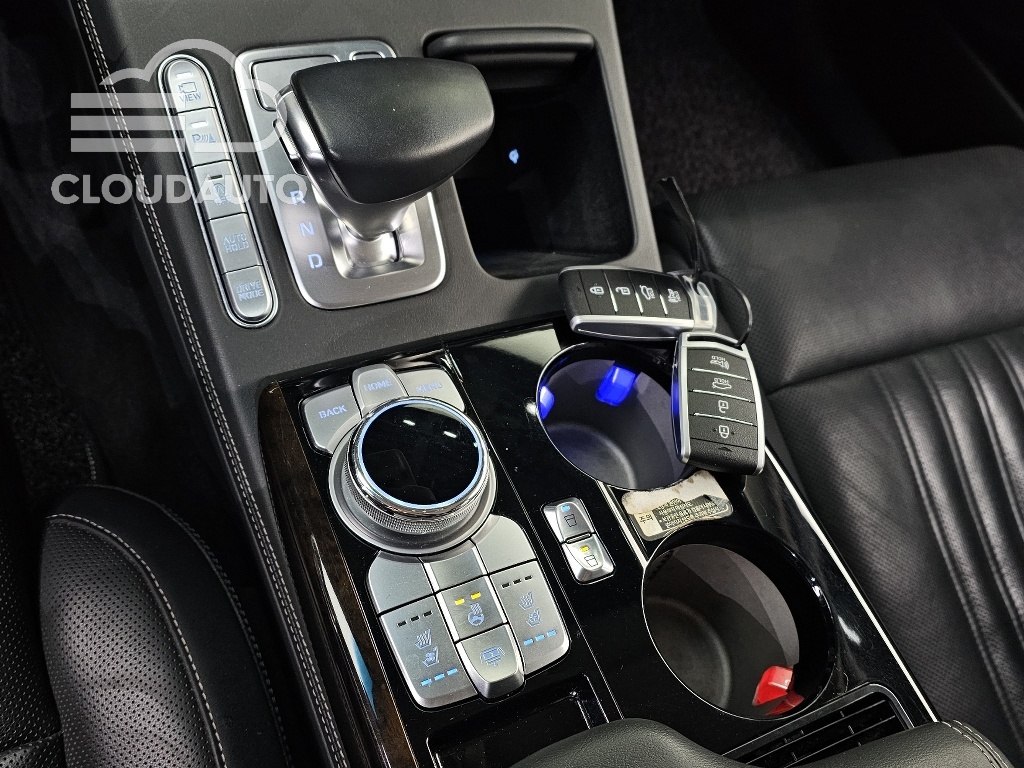 2019 Genesis G90 3.3 T AWD - Image 9