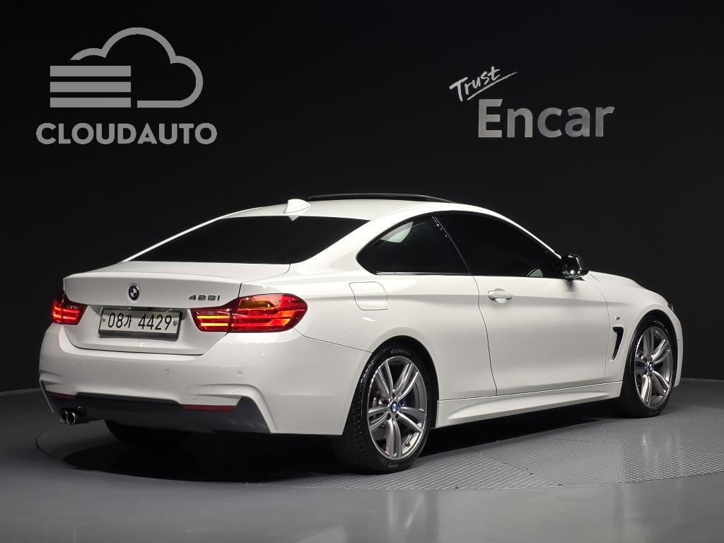 2017 BMW 4 Series 428i M Sports Coupe - Image 2