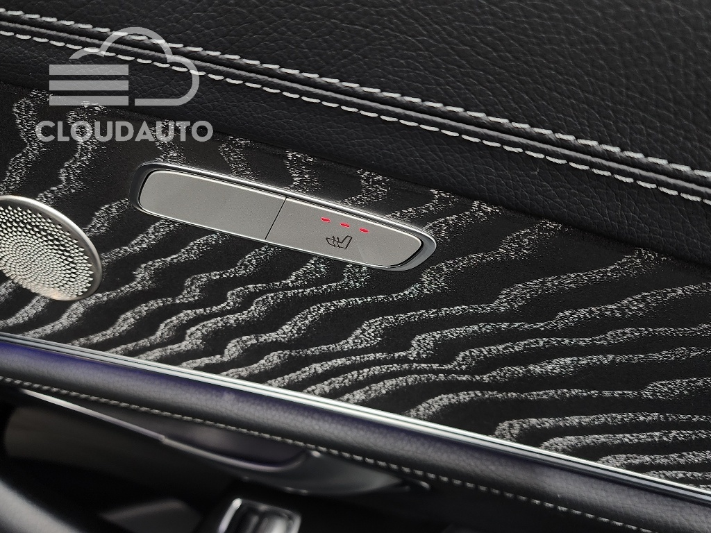 2022 Mercedes-Benz E-Class E350 4MATIC AMG Line - Image 18