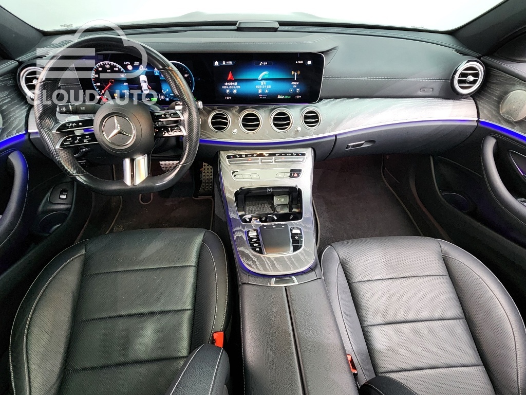 2022 Mercedes-Benz E-Class E350 4MATIC AMG Line - Image 7