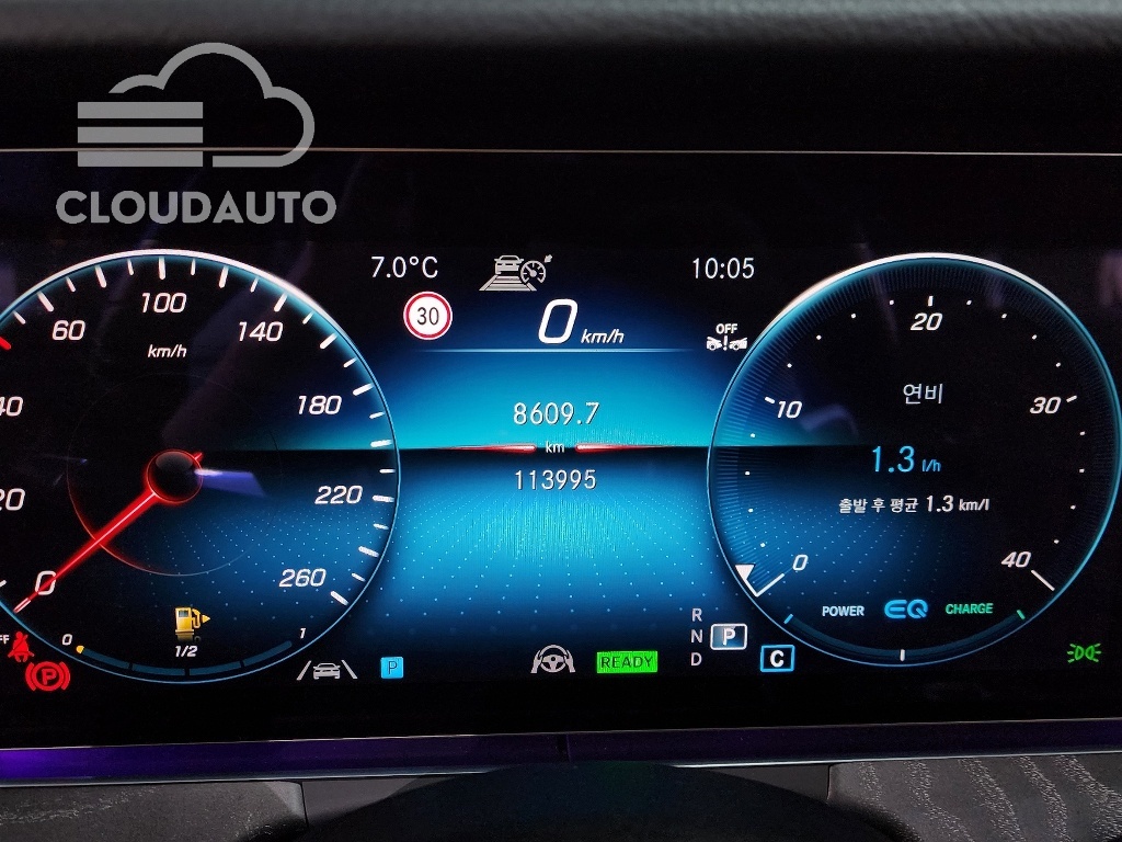 2022 Mercedes-Benz E-Class E350 4MATIC AMG Line - Image 8