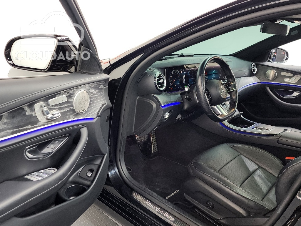 2022 Mercedes-Benz E-Class E350 4MATIC AMG Line - Image 10
