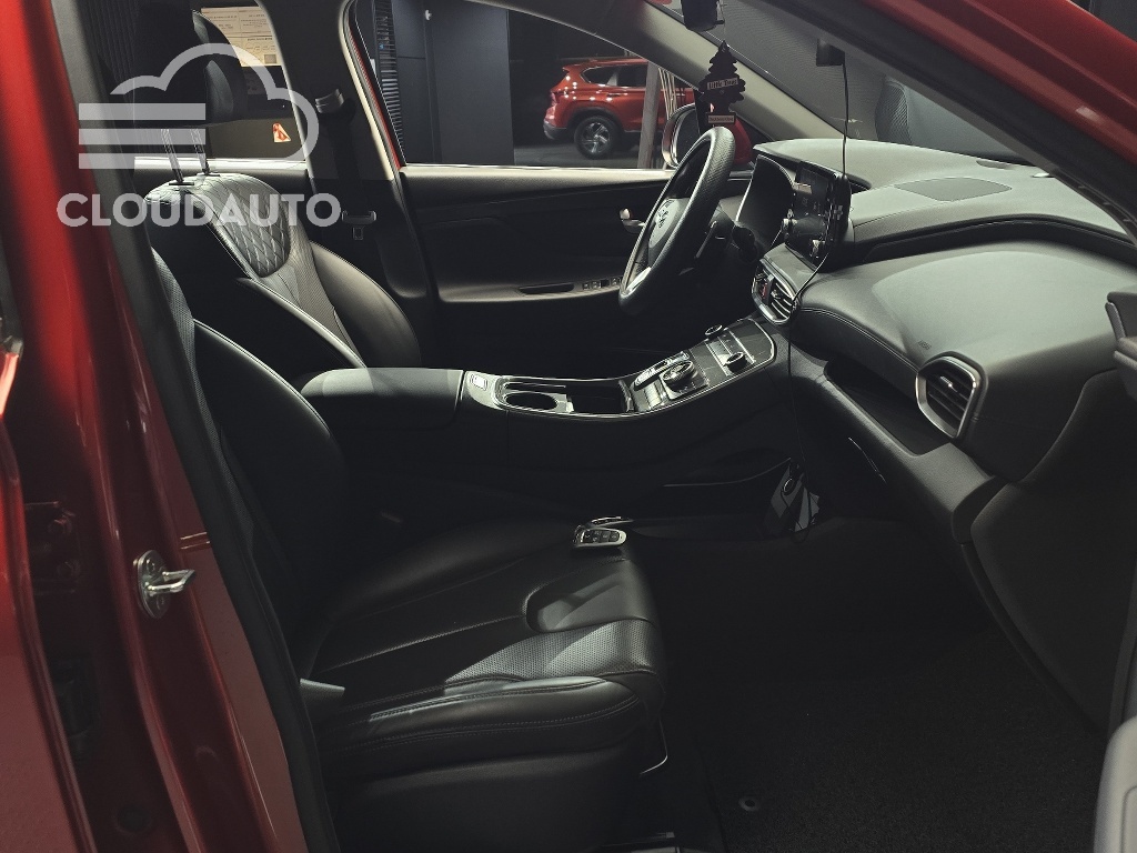 2021 Hyundai Santa Fe Gasoline 2.5T 2WD - Image 10