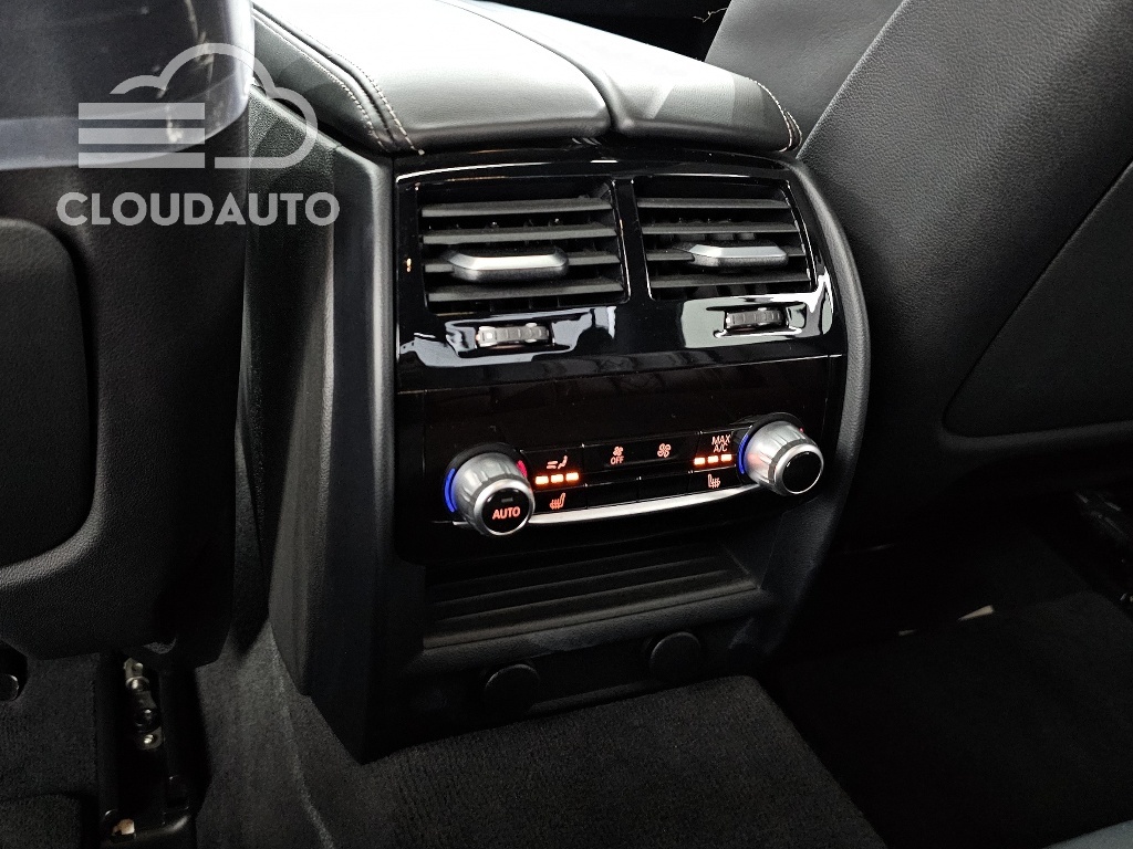 2018 BMW 5 Series 530i xDrive M Sports Plus - Image 19