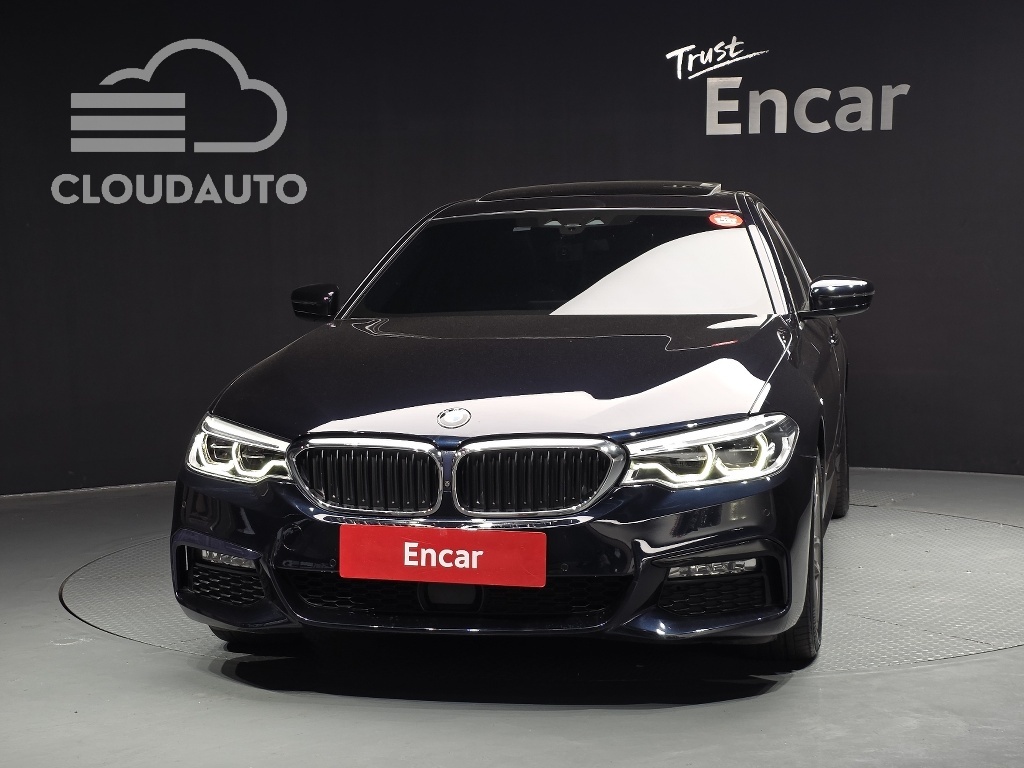 2018 BMW 5 Series 520d xDrive M Sports Plus - Image 3