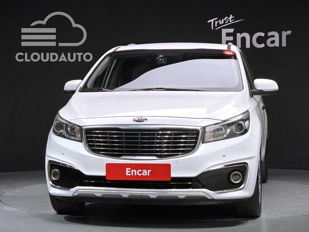 2015 Kia Carnival 9 Prestige - Image 3