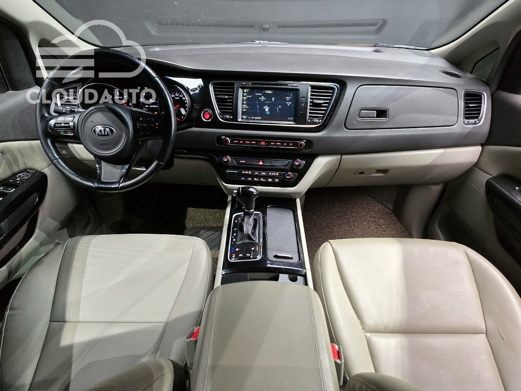 2015 Kia Carnival 9 Prestige - Image 7