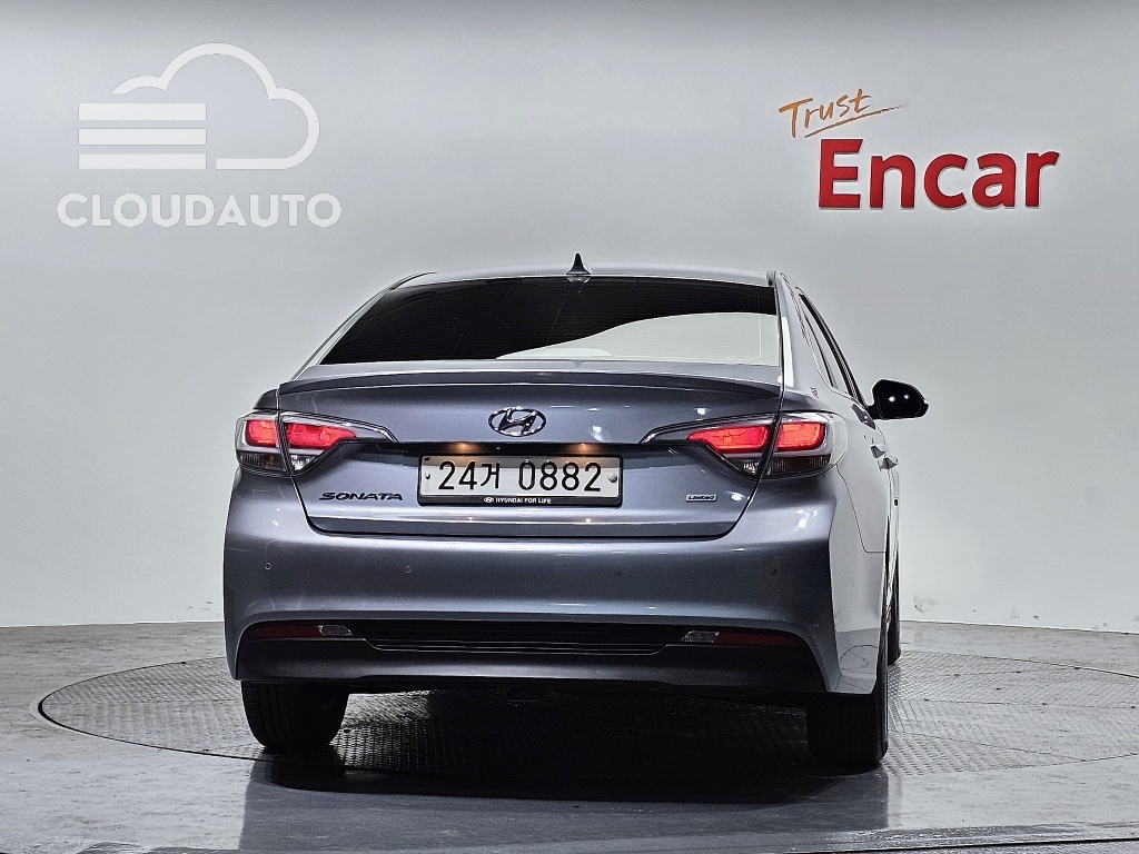 2016 Hyundai Sonata 2.0 HEV - Image 4