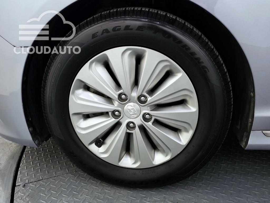 2016 Hyundai Sonata 2.0 HEV - Image 5