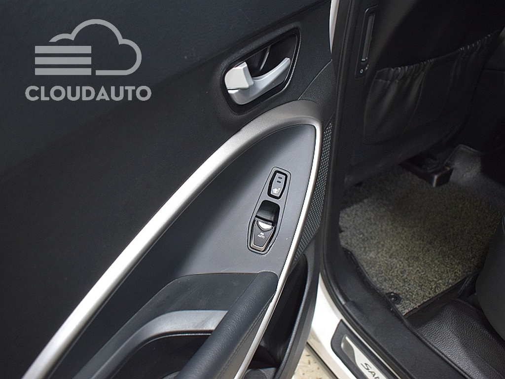 2014 Hyundai Santa Fe Diesel 2.0 2WD Exclusive - Image 11