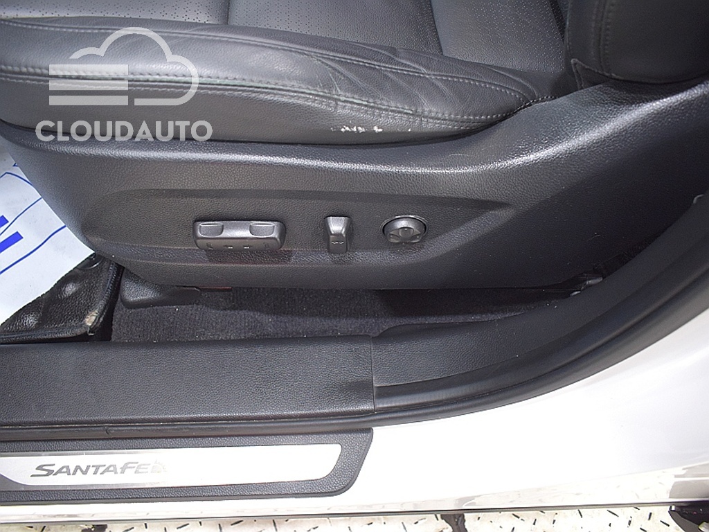 2014 Hyundai Santa Fe Diesel 2.0 2WD Exclusive - Image 12
